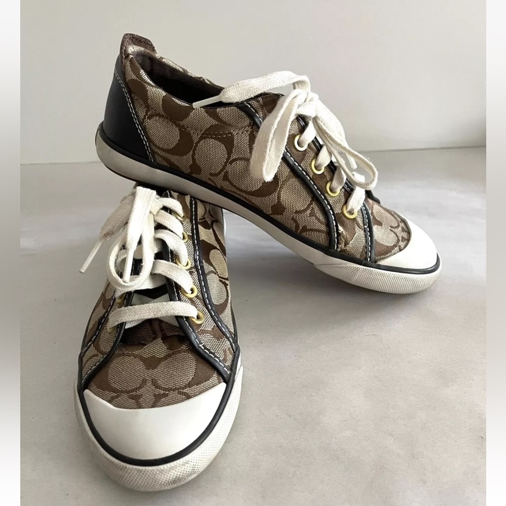 Coach women leather and canva sneakers size 7B Brown READ